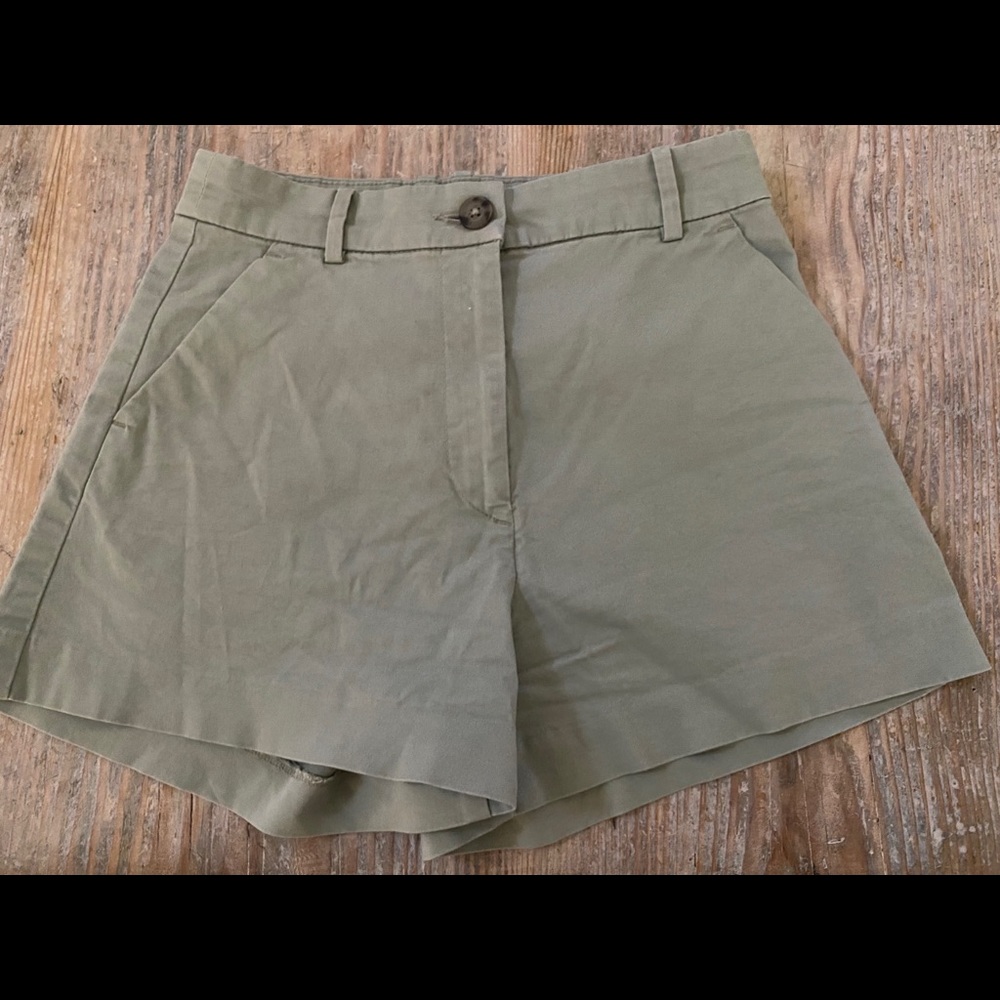 H&M dressy shorts